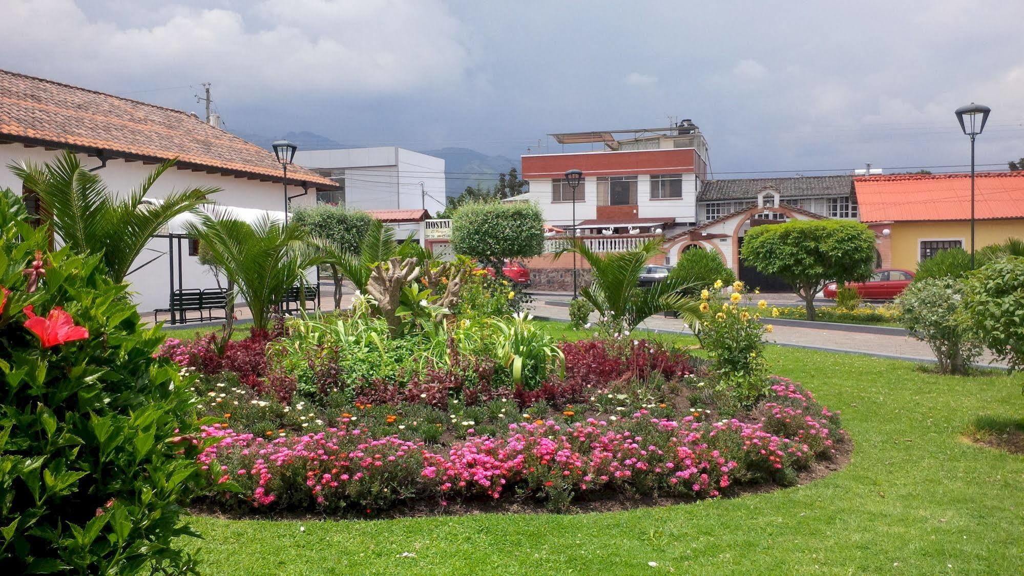 Hostal El Parque Tababela Exterior foto